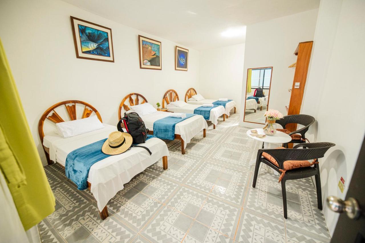 Hostal Gardner Galapagos Пуэрто-Айора Экстерьер фото