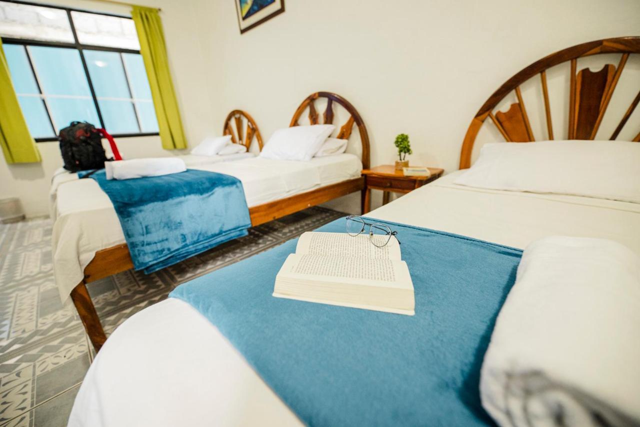 Hostal Gardner Galapagos Пуэрто-Айора Экстерьер фото