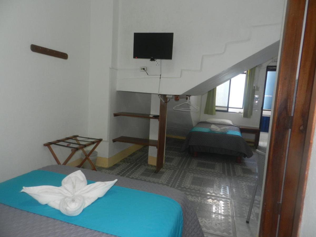 Hostal Gardner Galapagos Пуэрто-Айора Экстерьер фото